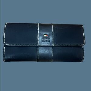 Retro Tommy Hilfiger Wallet Bifold Flap Black Red Snap Closure Classic Preppy